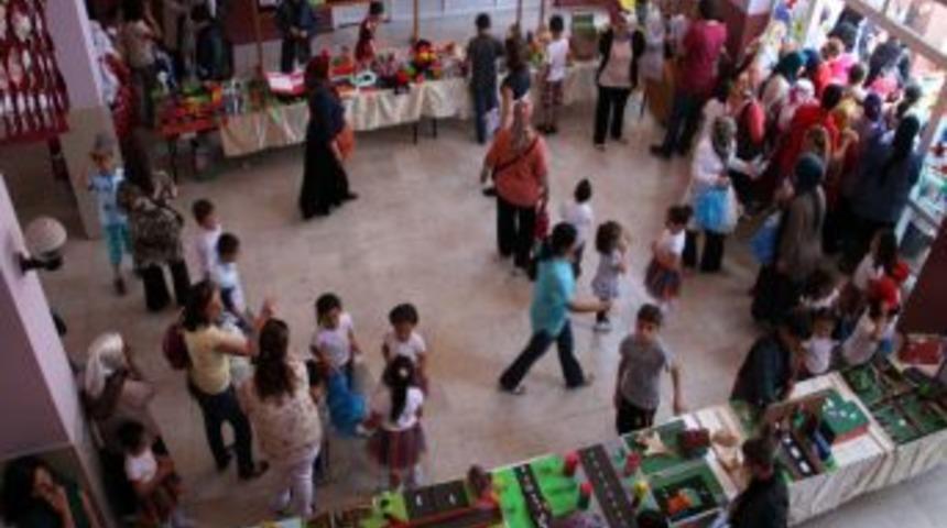 &Ouml;ğrenciler Bahar Şenliği'nde Buluştu