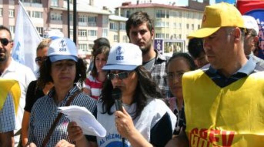 KESK, Sivas&rsquo;ta Iş Bırakma Eylemi Yaptı