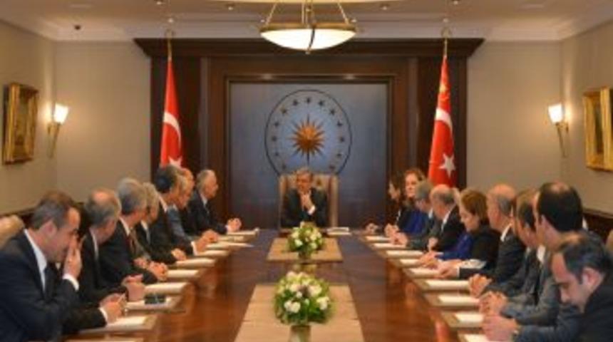 G&uuml;l: &Ccedil;evrenin Tartışmalara Neden Olması Gelişmiş &Uuml;lke Olduğumuzu G&ouml;sterir