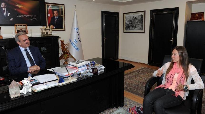 D&uuml;nya Rekortmeni Şahika Erc&uuml;men, Van G&ouml;l&uuml;'n&uuml;n Yeni Tanıtım Y&uuml;z&uuml; Olacak