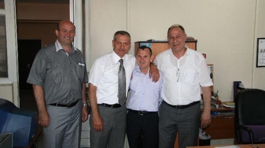 Dişli, Personelin Kandilini &Ccedil;ikolatayla Kutladı