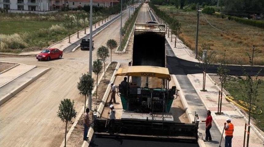 Erbakan Bulvarı&rsquo;nda Asfalt &Ccedil;alışması Başladı