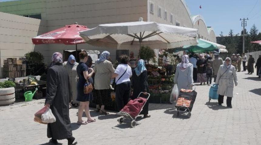Boz&uuml;y&uuml;k'te 'k&ouml;yl&uuml; Pazarı' Hizmete Girdi