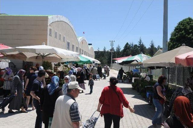 Bozüyük'te 'köylü Pazarı' Hizmete Girdi