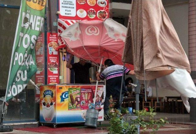 Fırtına Ve Yağış Bursa'yı Felç Etti