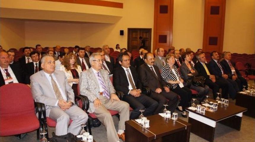 Bartın &Uuml;niversitesi Rekt&ouml;r&uuml; Prof. Dr. Ramazan Kaplan: