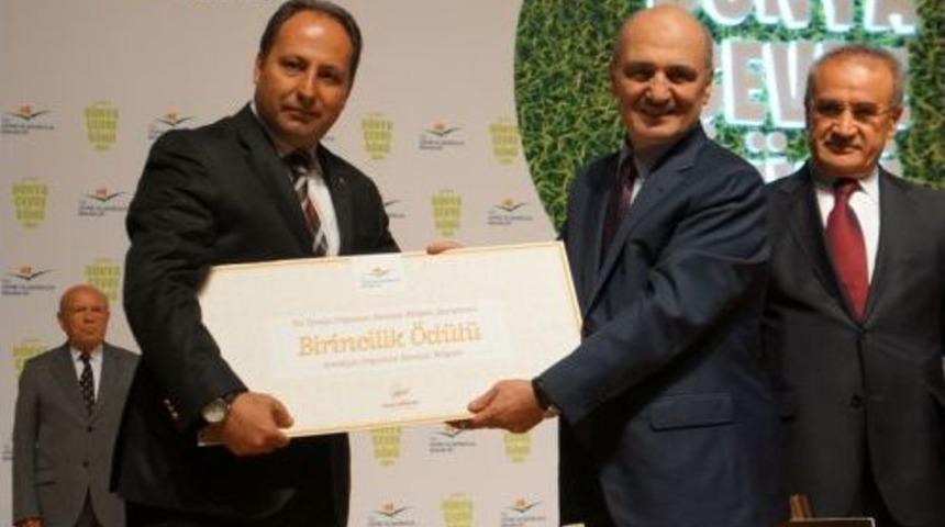 Bayraktar: Evsel Atık Ayrıştırma Sistemi Zorunlu Olacak