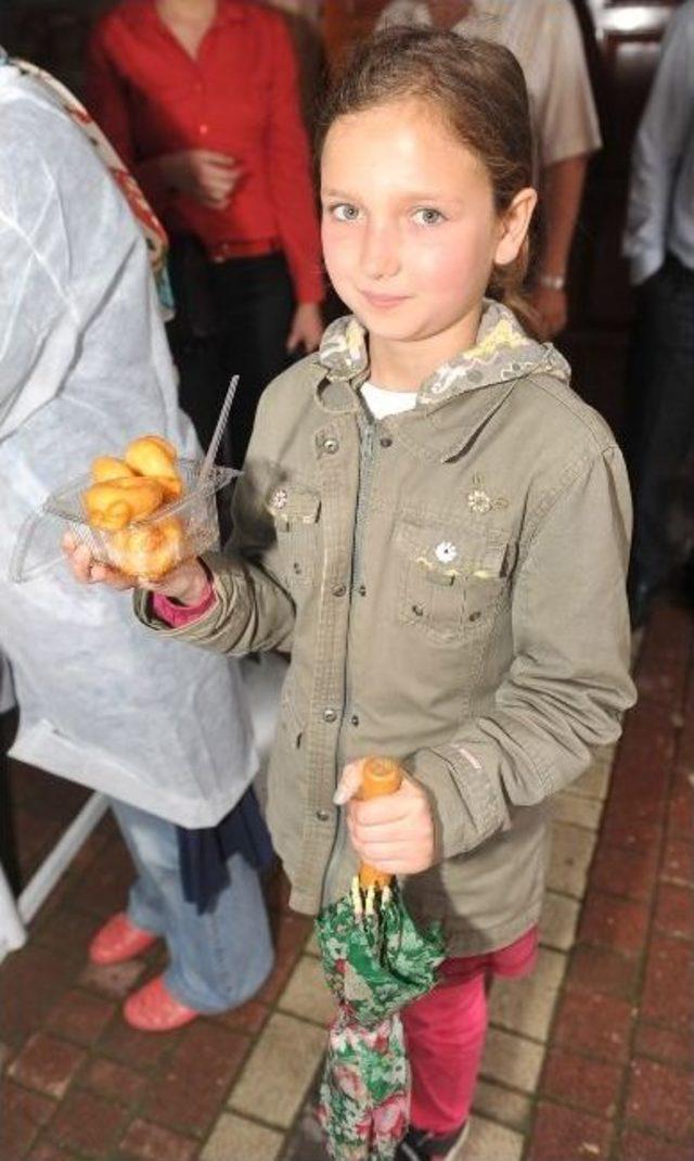 Bozüyük Belediyesi Lokma Geleneği Bozulmadı