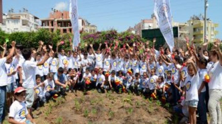 &Ccedil;ocuklar, &Ccedil;evre G&uuml;n&uuml;&rsquo;n&uuml; EXPO Ile Kutladı