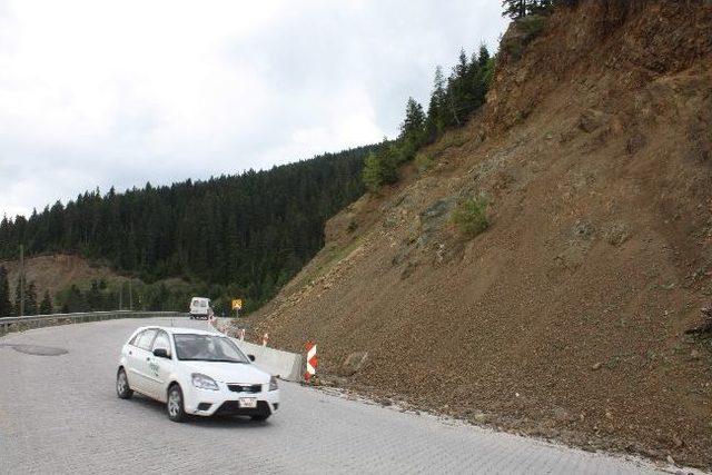 Ilgaz Dağı Geçidi’nde Heyelan Korkusu