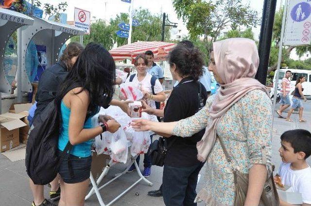 Kuşadası Belediyesi’nden Vatandaşlara Kandil Simidi