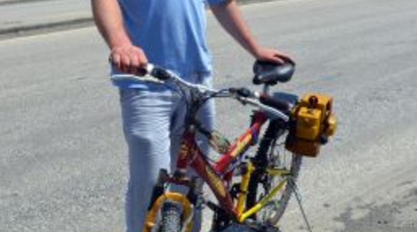 Bisikletine Tırpan Motoru Taktı Bayırları Artık Daha Rahat &Ccedil;ıkıyor