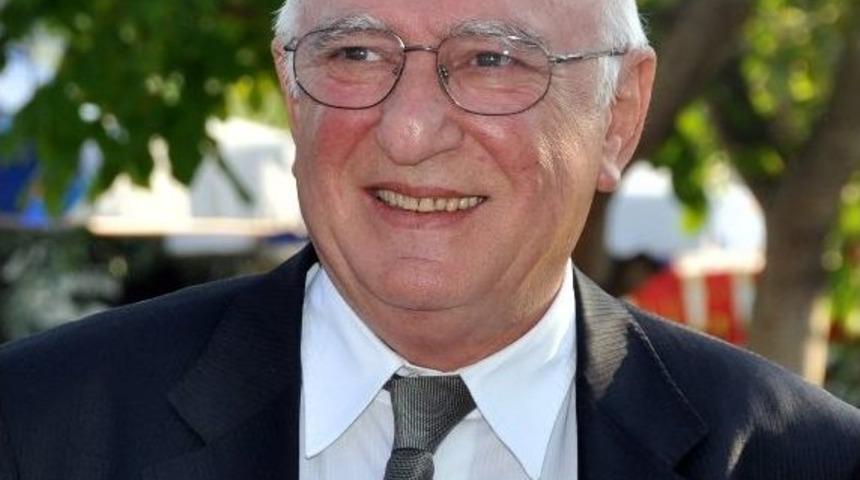 Aliağa K&ouml;ylerinde &ldquo;yıldızlar Altında Sinema Keyfi&rdquo;