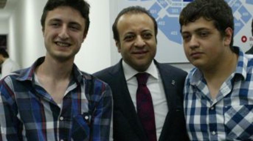 Bakan Bağış: T&uuml;rk Okulları Adeta B&uuml;y&uuml;kel&ccedil;iliklerimiz Gibi Hizmet Veriyor