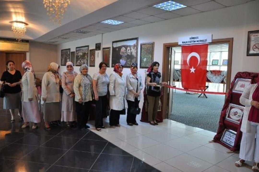 G&ouml;rdes Halk Eğitimi Merkezi Yıl Sonu Sergisi A&ccedil;tı