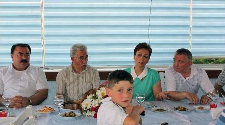 35 Yıl Sonra Yemekte Buluştular