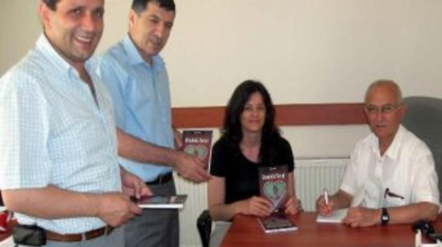 Şair Ş&uuml;kr&uuml; &Ouml;ks&uuml;z 14. Kitabını Yayınladı