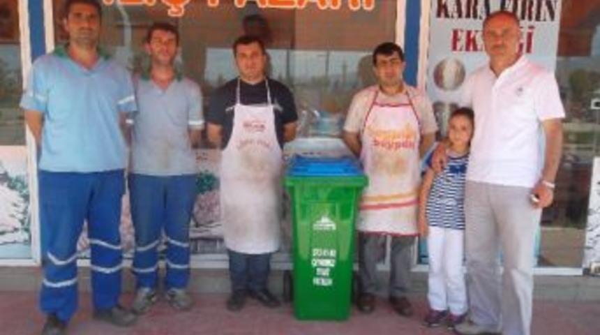 Kartepe'de &Ccedil;&ouml;p Konteyneri Dağıtıldı