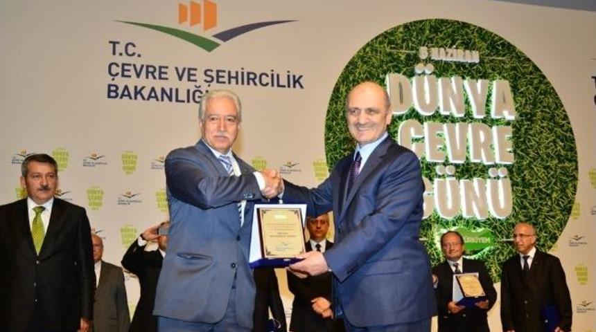 Adana T&uuml;rkiye&rsquo;nin En &Ccedil;evreci B&uuml;y&uuml;kşehir&rsquo;i