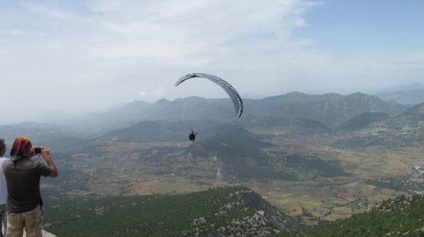 Feke'de Yama&ccedil; Paraş&uuml;t&uuml;