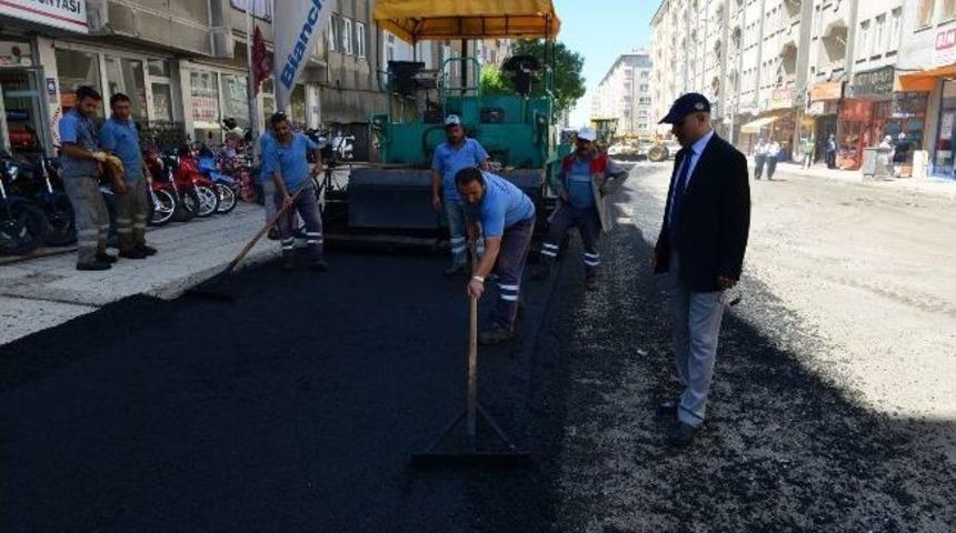 Yakutiye, 2 Ay İ&ccedil;erisinde Asfaltsız Sokak Bırakmayacak