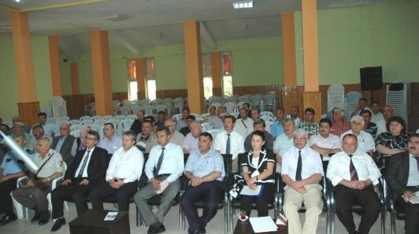 Bucak Kaymakamı Hacıbektaşoğlu'ndan Veda Toplantısı