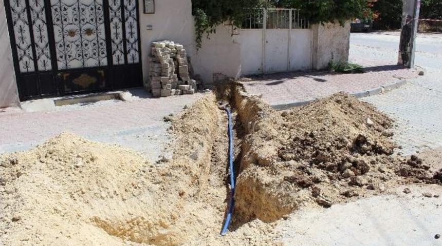 Su Abone Bağlantıları Yapılıyor