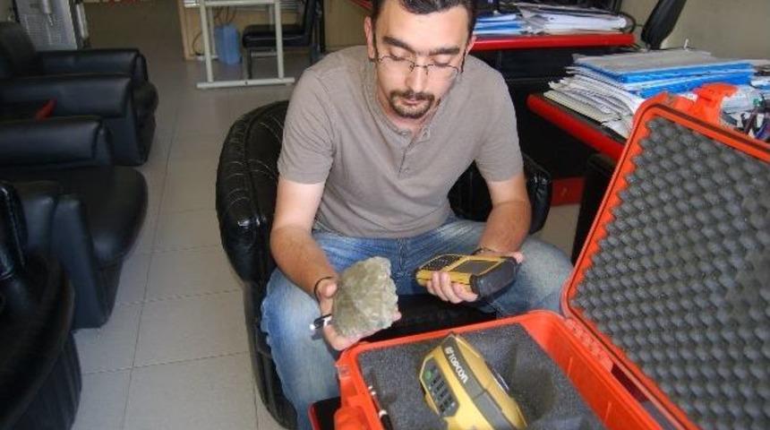 Lapseki İl&ccedil;esinde Jips Minerali Bulundu