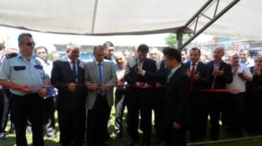 Hayır &ccedil;arşısı kermesi dev &ccedil;adırda a&ccedil;ıldı