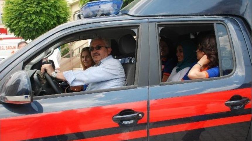 Sakarya Umke G&ouml;n&uuml;ll&uuml;leri Ceylanpınar M&uuml;lteci Kampına Gitti