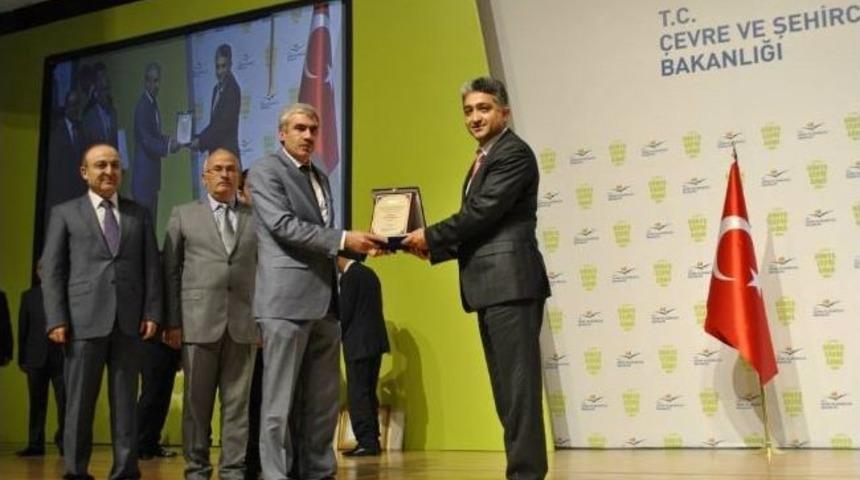 &Ccedil;ınarcık'a "temiz İl&ccedil;e" &Ouml;d&uuml;l&uuml;