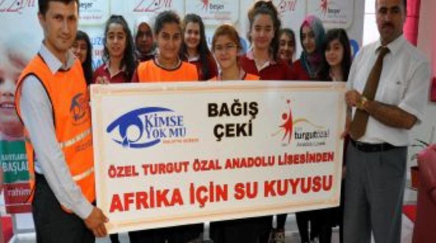 Selam Filminden Etkilendiler, Bangladeş&rsquo;te Su Kuyusu A&ccedil;tırıyorlar