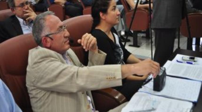 Ereğli Belediyesi Meclis Toplantısı'nda Hoparl&ouml;rl&uuml; Tartışma