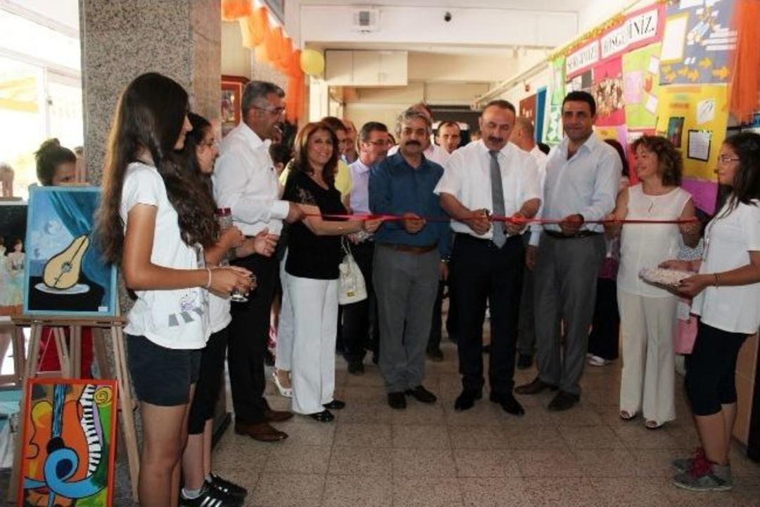 Evin Leblebicioğlu Ortaokulu Yılsonu Sergisi A&ccedil;tı