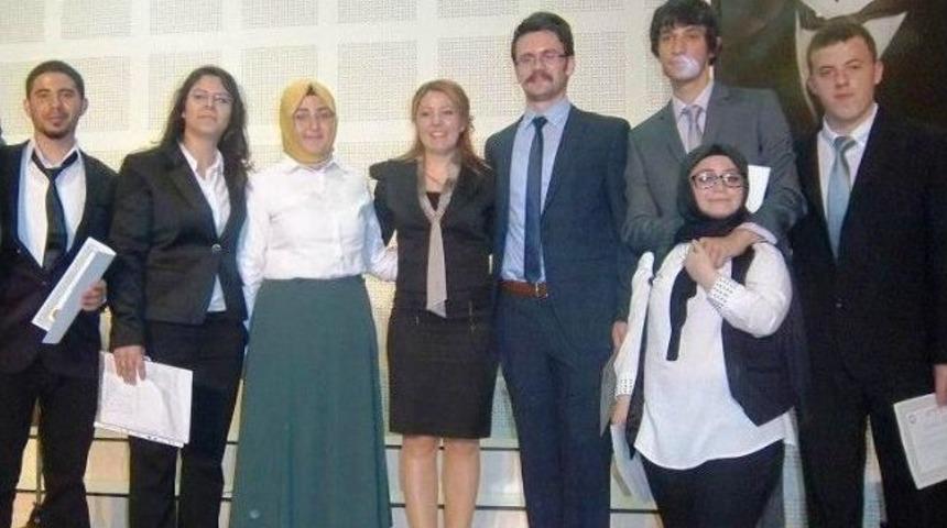 K&uuml;tahya'da Hikaye Dinletisi