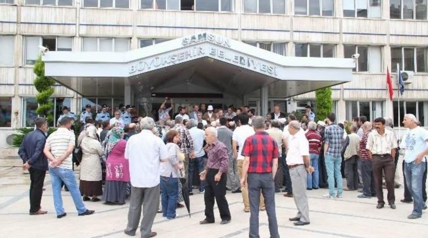 Pazarcılar Yer Sorununu &Ccedil;&ouml;zd&uuml;