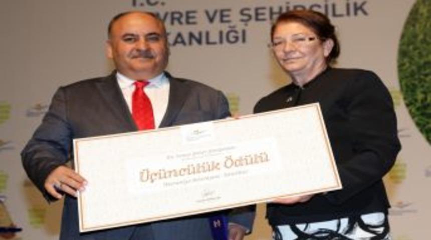 &Uuml;mraniye T&uuml;rkiye&rsquo;nin &Uuml;&ccedil;&uuml;nc&uuml;, İstanbul&rsquo;un Birinci Temiz Il&ccedil;esi