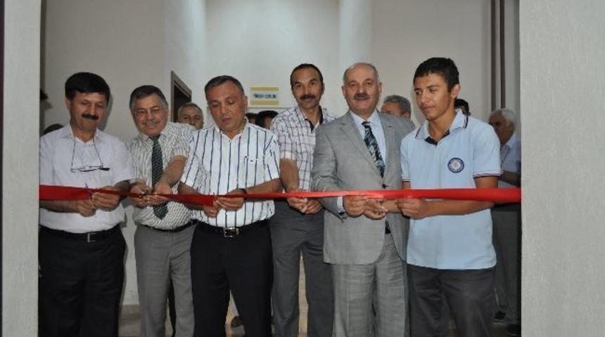 Eski Milletvekili&rsquo;nden Mezun Olduğu Okula Vefa