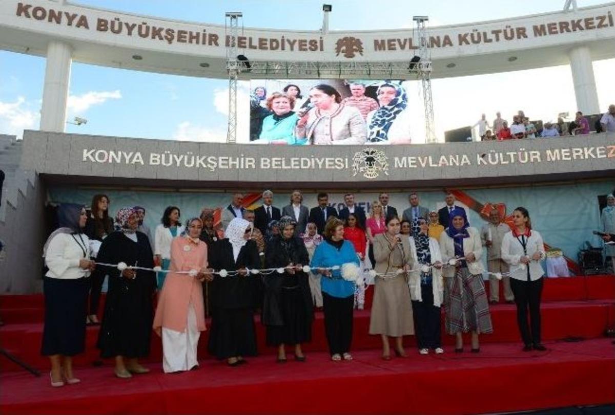 Komek Altın Dokunuşlar-g&uuml;ldeste Sergisi A&ccedil;ıldı