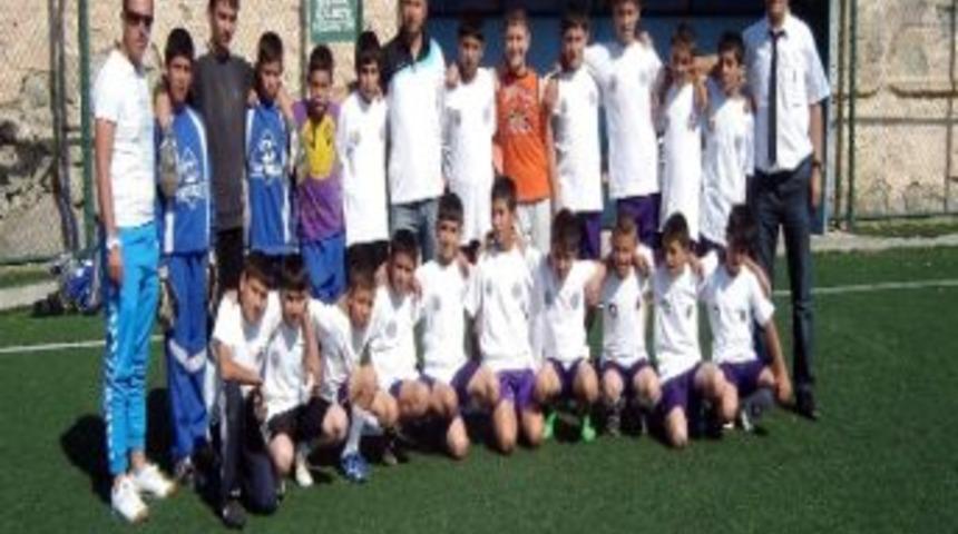 Afyonkarahisar Belediyespor U13 Finalinde Demirspor'la Karşılaşacak