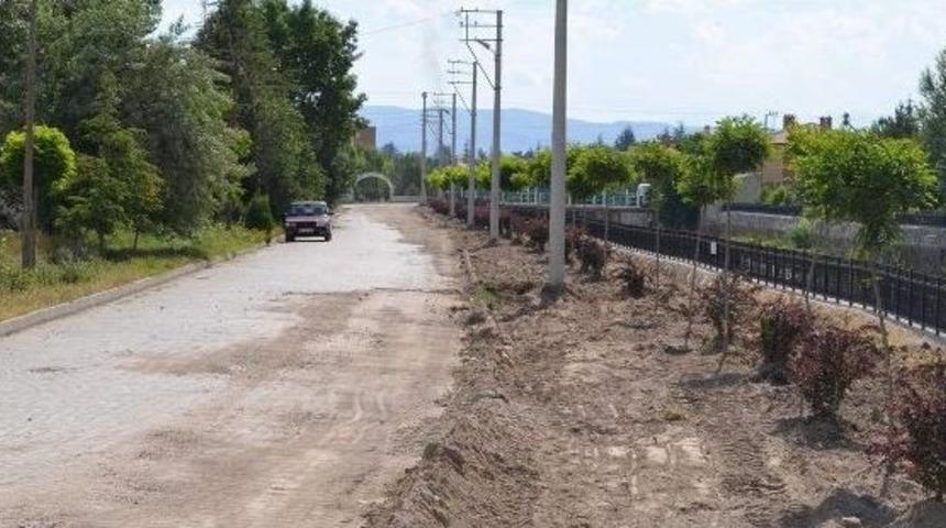Şuhut&rsquo;ta Alt Yapı &Ccedil;alışmaları Aralıksız Devam Ediyor