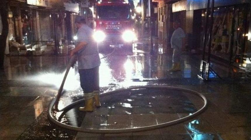 Manisa&rsquo;da Gece Temizliği