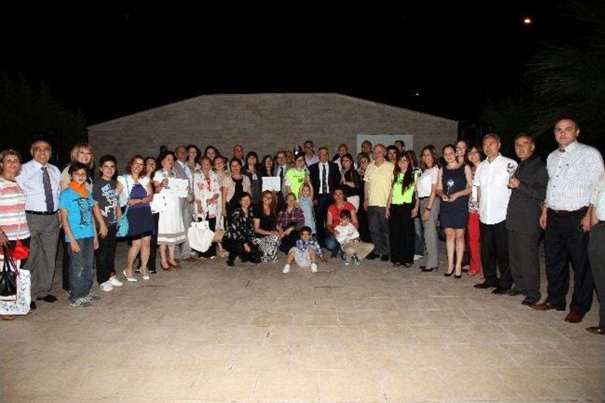 Yılın &Ccedil;evrecileri &Ouml;nce &Ouml;d&uuml;l Aldılar, Sonra Eylem Yaptılar