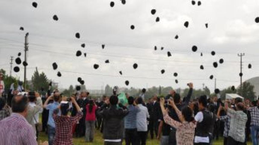 Afyon Polis MYO&rsquo;da Diploma Heyecanı