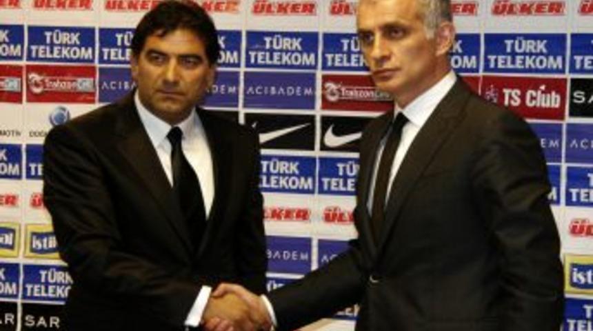 Trabzonspor'da &Uuml;nal Karaman Imzayı Attı