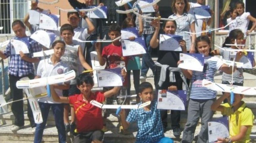 Mahir &Ouml;zg&uuml;r Damar Ortaokulu &Ouml;ğrencilerinin Model U&ccedil;ak Kursu Başarısı&hellip;