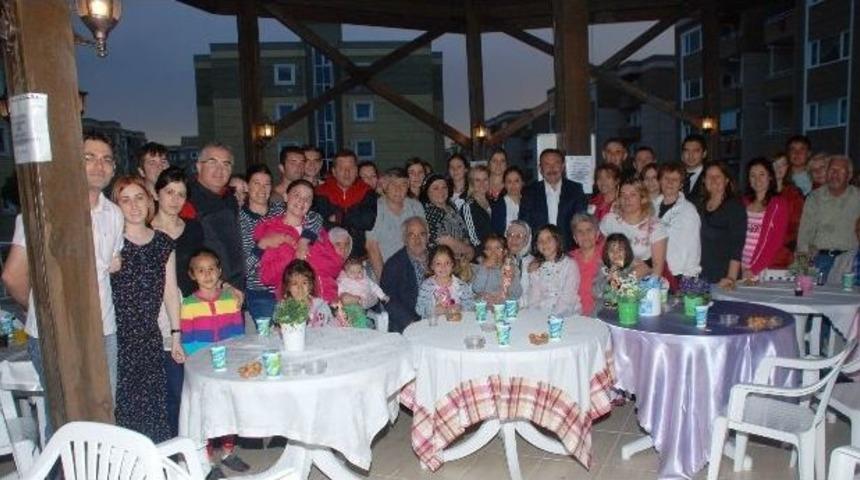 Başkan Doğan Kandili Komşularıyla Ge&ccedil;irdi