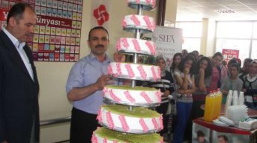 SBS &Ouml;ncesi &Ouml;ğrencilere Moral Pastası