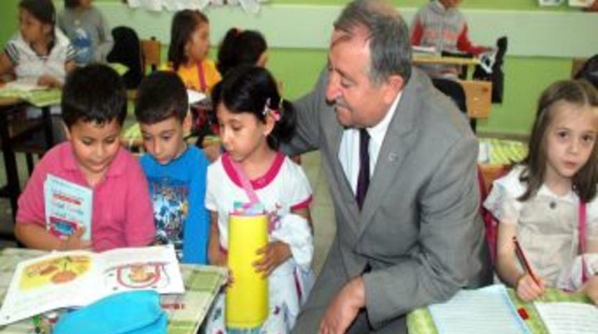 Milli Eğitim M&uuml;d&uuml;r&uuml; &Ouml;zkan'dan Sınav &Ouml;ncesi Tavsiye