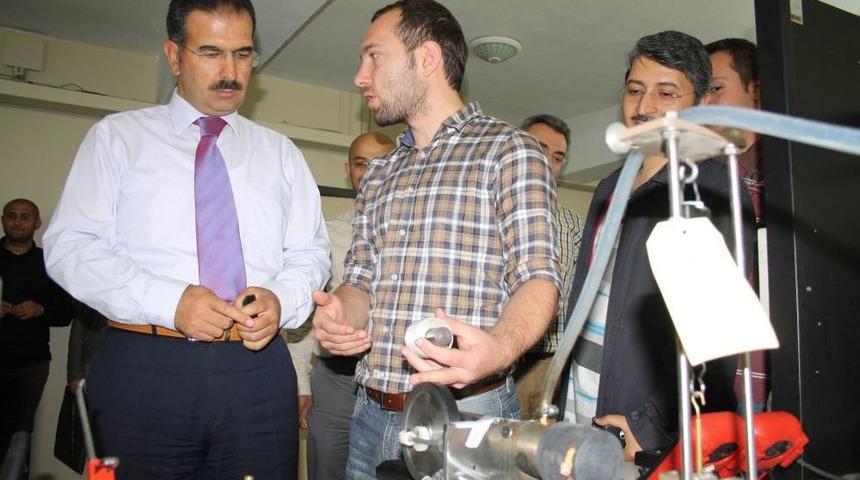 M&uuml;hendis Adayları &Uuml;rettikleri Deney D&uuml;zeneklerini Tanıttı